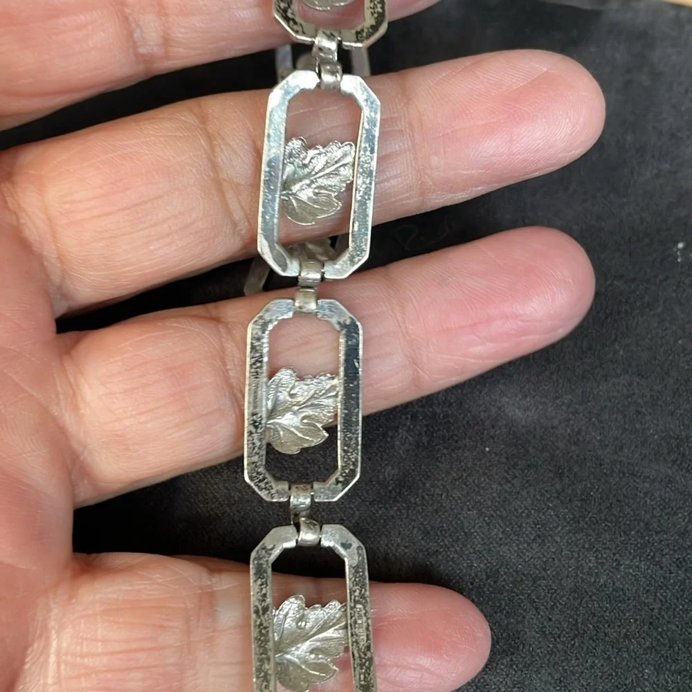 Vintage leaf link Sterling bracelet